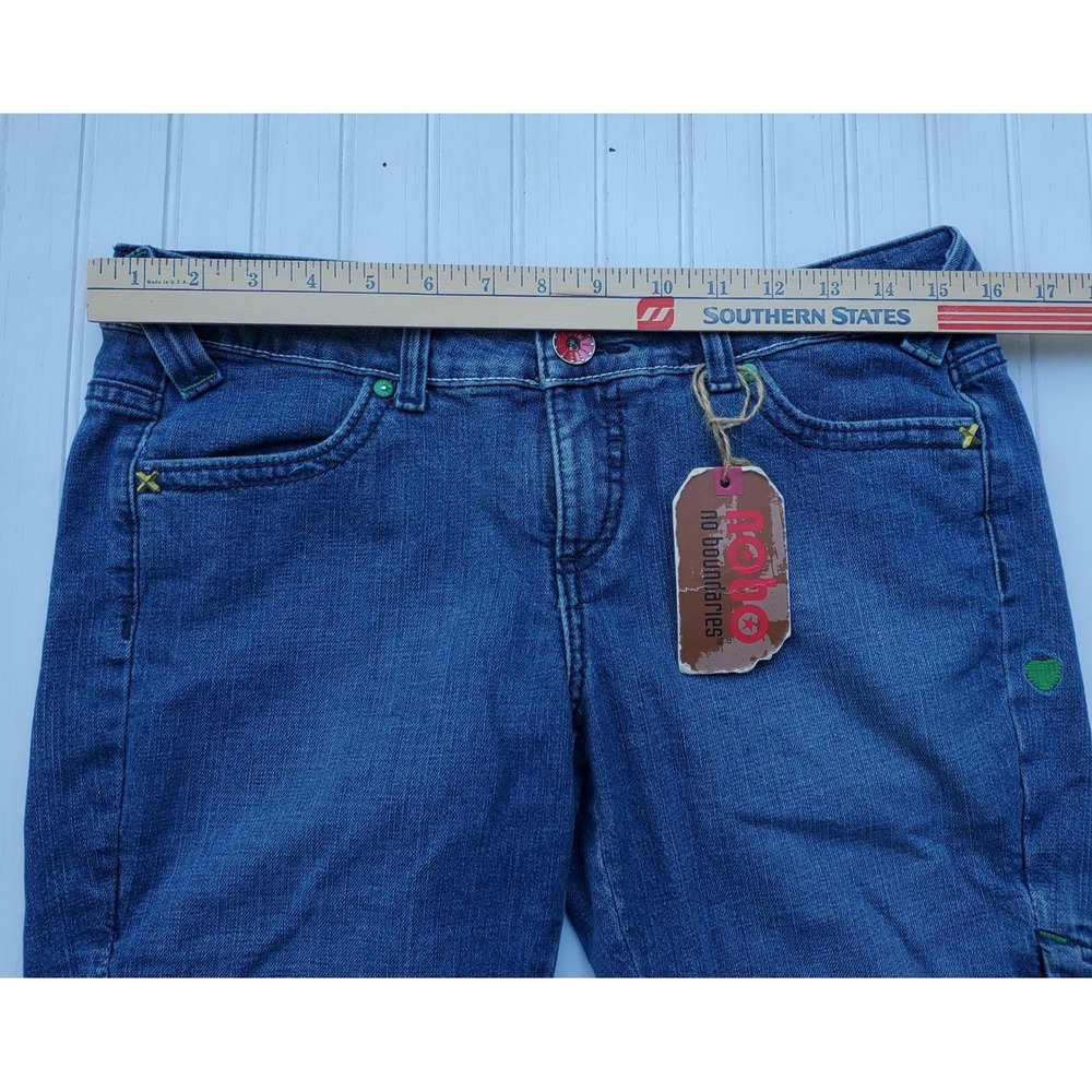 No Boundaries Blue Denim Bermuda Shorts Heart Cherry Y2K Embroidered Juniors 11 - Picture 5 of 8